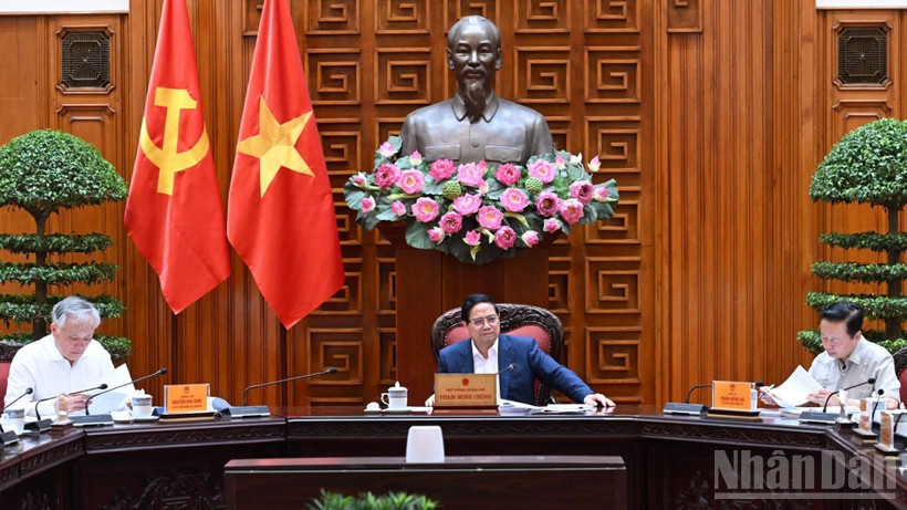 Thủ tướng Phạm Minh Chính chủ trì cuộc họp của Ban Chỉ đạo. (Ảnh: TRẦN HẢI)