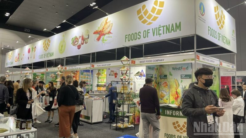 Nông sản, thực phẩm Việt tham dự Hội chợ quốc tế ngày càng phổ biến. (Ảnh: T.T)