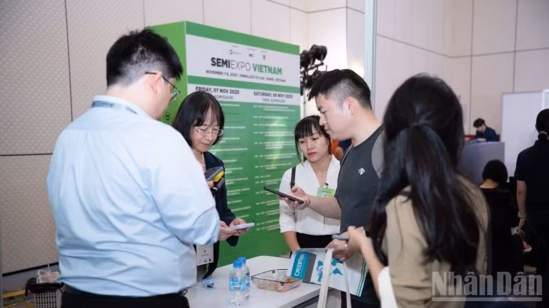 Chương trình trong khuôn khổ SemiExpo Việt Nam 2025 mở ra làn sóng mới cho phát triển nguồn nhân lực công nghệ cao. (Ảnh: HNV)