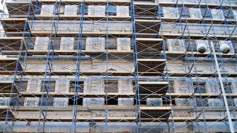 Bối cảnh thị trường chứng khoán sôi động thúc đẩy doanh nghiệp bất động sản lên sàn. (Ảnh: PV)