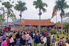 Lễ hội chùa Keo mùa thu diễn ra trong 6 ngày.