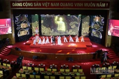 Các tiết mục văn nghệ đặc sắc tại chương trình.