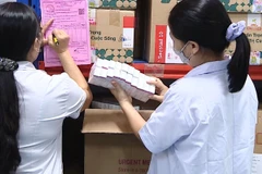 [Video] Khẩn trương chống nắng nóng, bảo đảm sức khỏe người bệnh và nhân viên y tế 