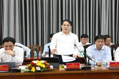 Đồng chí Nghiêm Xuân Thành, Ủy viên Ban Chấp hành Trung ương Đảng, Bí thư Tỉnh ủy Khánh Hòa phát biểu tại buổi làm việc.