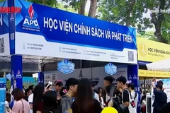 [Video] Tỷ lệ thí sinh “ảo” tăng mạnh, điểm chuẩn đại học 2025 chưa định hình