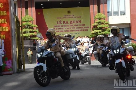 Công an thành phố Đà Nẵng ra quân đợt cao điểm sáng ngày 1/8.