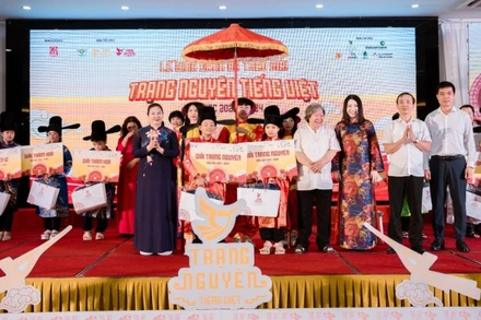 Với sứ mệnh “Cõng công nghệ về làng-gieo chữ khai trí”, Trạng Nguyên Education đã đưa tri thức và cơ hội học tập đến hàng triệu học sinh.