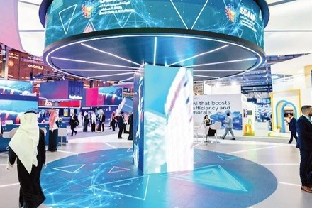 Hội nghị quốc tế về công nghệ diễn ra ở Saudi Arabia. (Ảnh AMWAJ)