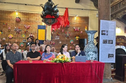 Quang cảnh tọa đàm.