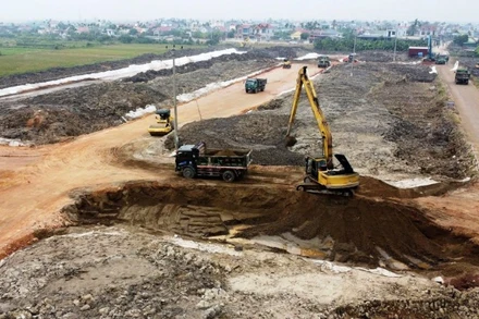 Thành phố Hải Phòng đang đẩy nhanh việc thi công các khu tái định cư của dự án đường sắt Lào Cai-Hà Nội-Hải Phòng. (Ảnh TRUNG KIÊN)