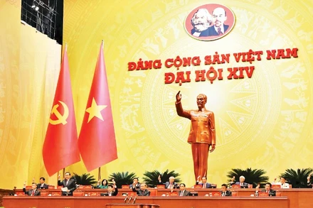 Đoàn Chủ tịch tại phiên trù bị Đại hội XIV của Đảng. (Ảnh: KHOA NGUYÊN)