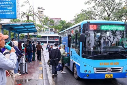 Trong 9 ngày nghỉ Tết Nguyên đán 2026, hệ thống xe buýt của Tổng công ty Vận tải Hà Nội đã vận chuyển miễn phí 360.975 lượt hành khách.