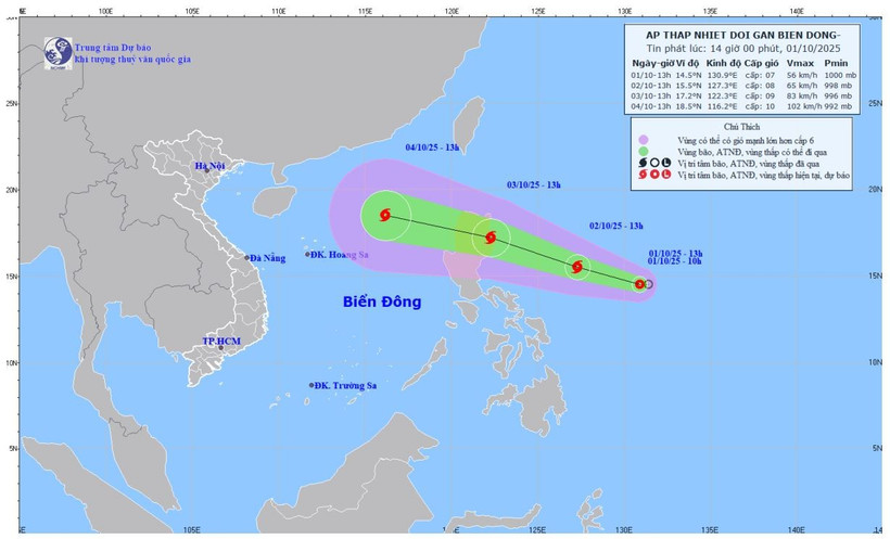 Bản đồ dự báo quỹ đạo và cường độ áp thấp nhiệt đới phát lúc 14 giờ chiều 1/10/2025. (Ảnh: Trung tâm Dự báo khí tượng thủy văn quốc gia)