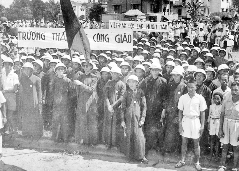 Các khối quần chúng trong ngày Độc lập.