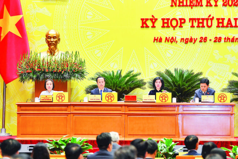 Đoàn Chủ tịch kỳ họp thứ 28 Hội đồng nhân dân thành phố Hà Nội. ( Ảnh THẾ ĐẠI)