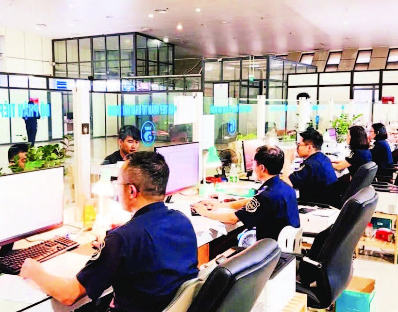 Quầy làm thủ tục hải quan tại Nhà làm việc liên ngành Cửa khẩu quốc tế Hữu Nghị, tỉnh Lạng Sơn.