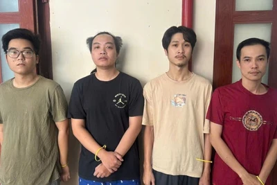 Các đối tượng trong đường dây mua bán, vận chuyển ma túy trái phép. (Ảnh: Công an cung cấp)