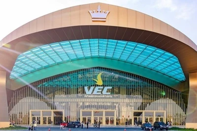 Công ty cổ phần Trung tâm Hội chợ triển lãm Việt Nam được yêu cầu có biện pháp bảo đảm an toàn các công trình tạm tại Triển lãm thành tựu kinh tế-xã hội, ứng phó bão số 5.