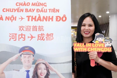 Hãng hàng không Vietjet tiếp tục khai trương đường bay kết nối Thủ đô Hà Nội với Thành Đô (Trung Quốc).