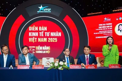 Đại diện VPSF, doanh nghiệp trao đổi, chia sẻ cùng cộng đồng doanh nghiệp Vùng Đông Nam Bộ. (Ảnh: VPSF)