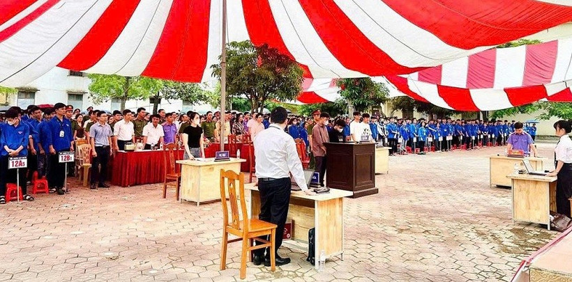 “Phiên tòa giả định” một trong những cách làm sáng tạo, mang lại hiệu quả cao trong tuyên truyền pháp luật thuộc mô hình “Giáo dục ý thức chấp hành pháp luật và kỹ năng sống trong các trường học”.