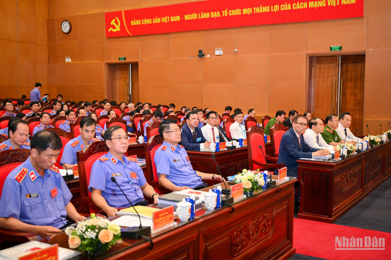 Các đại biểu tham dự Đại hội. (Ảnh: THẾ ĐẠI) dhvienkiemsoatnd-1954.jpg