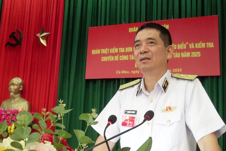 Phó Đô đốc Nguyễn An Phong quán triệt nội dung kiểm tra. 1-pho-do-doc-nguyen-an-phong-quan-triet-noi-dung-kiem-tra.jpg