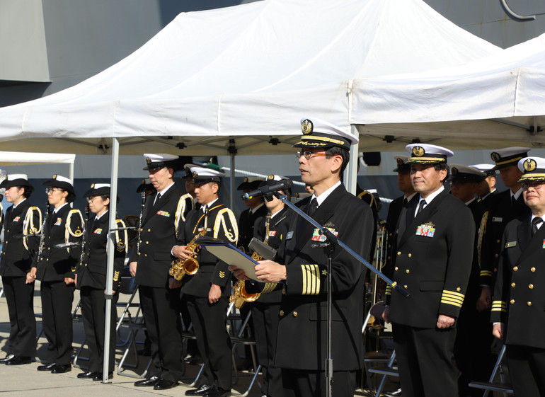 Colonel Yanagihara gave a welcoming speech to the delegation and Ship 015-Tran Hung Dao. 7.jpg