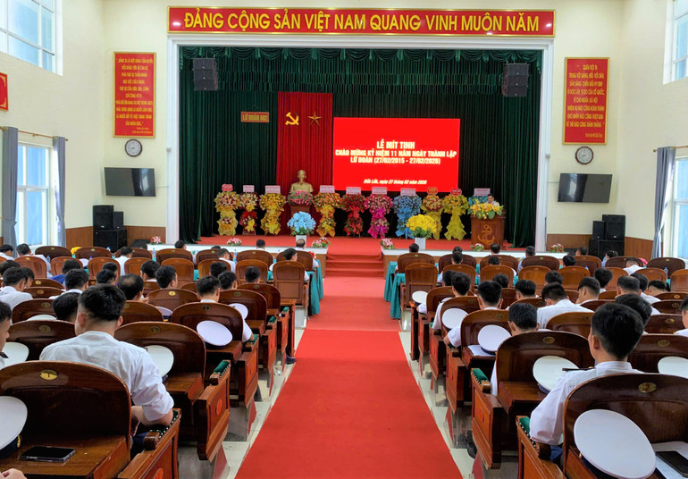 quang-canh-le-mit-tinh.jpg