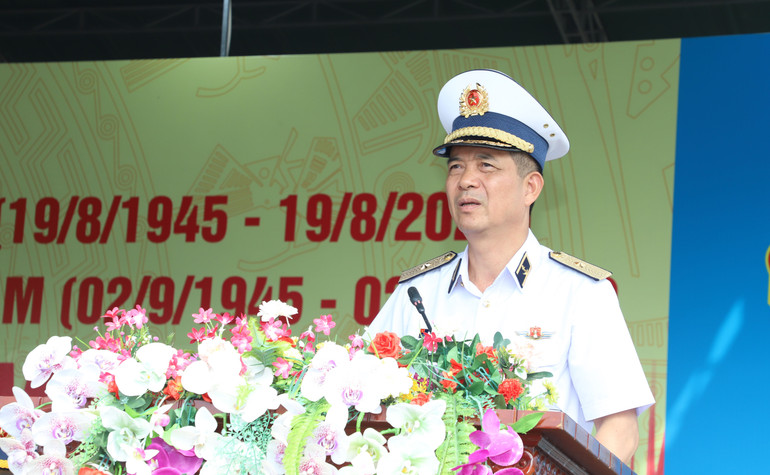 Thiếu tướng Nguyễn An phong phát biểu động viên các lực lượng. 41.jpg