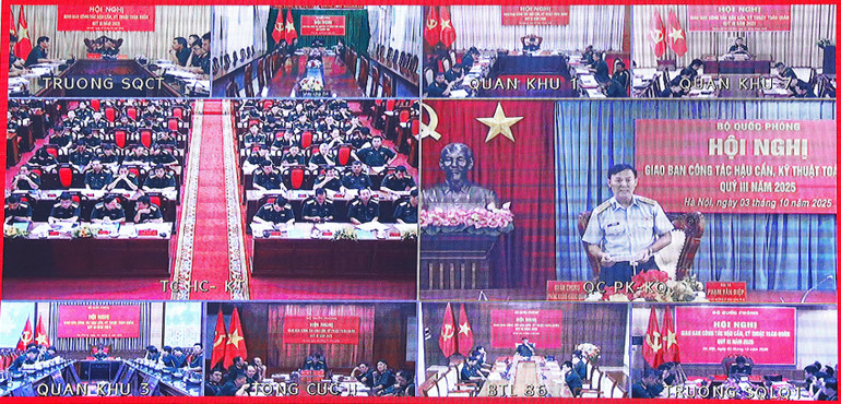 Hội nghị được tổ chức theo hình thức trực tiếp kết hợp với trực tuyến với 30 điểm cầu. img-9251.jpg
