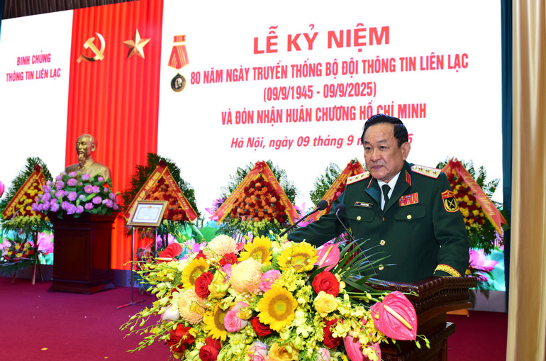 Thượng tướng Võ Minh Lương, Ủy viên Trung ương Đảng, Ủy viên Thường vụ Quân ủy Trung ương, Thứ trưởng Quốc phòng phát biểu tại Lễ kỷ niệm. qp-6.jpg