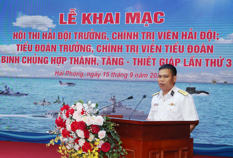 Đại diện thí sinh phát biểu. dai-dien-thi-sinh-phat-bieu.jpg