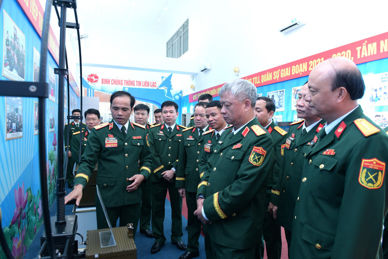 binh-chung-thong-tin-8.jpg
