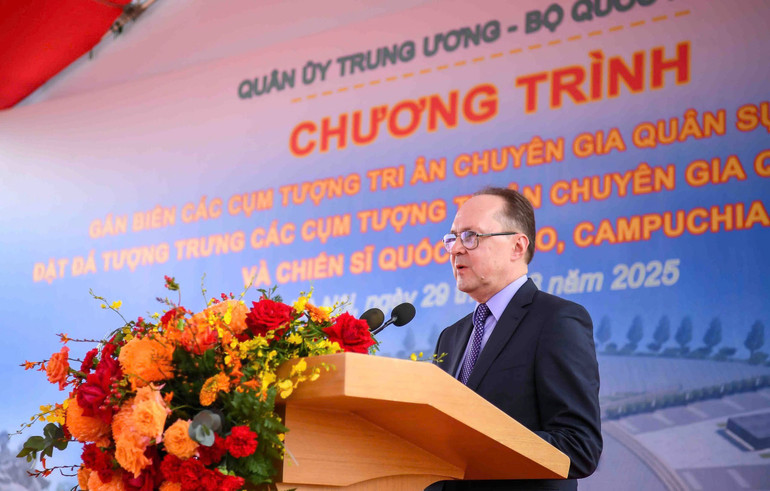 Đại sứ Liên bang Nga tại Việt Nam Gennady Stepanovich Bezdetko phát biểu. z6957040072914-dbbe90747bee3a17a68ba2261b7a3449.jpg