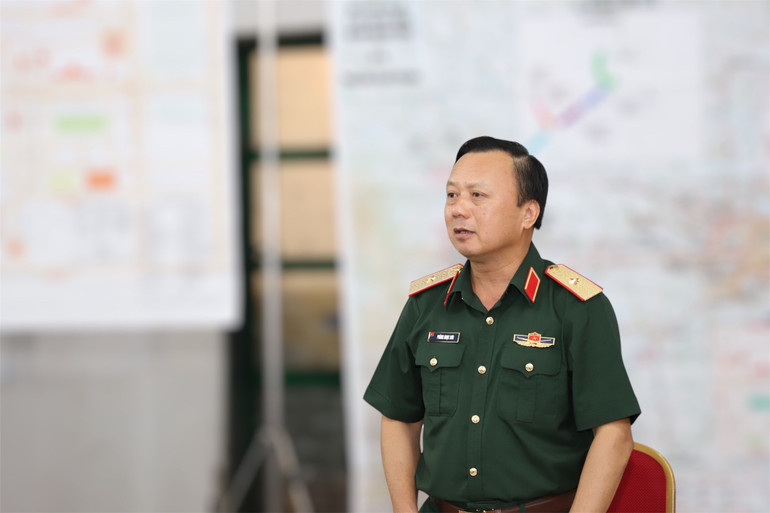 Thiếu tướng Phùng Ngọc Sơn, Phó Chủ nhiệm kiêm Tham mưu trưởng Tổng cục Hậu cần-Kỹ thuật, Phó trưởng Tiểu ban A80 Bộ Quốc phòng phát biểu chỉ đạo. img-1754409300278-1754410146693.jpg