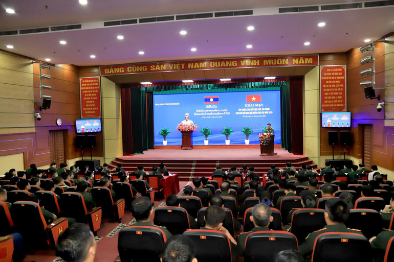 Quang cảnh lớp tập huấn. z6895651126685-1ee2ab9605f82d6beb1605af5077206a.jpg