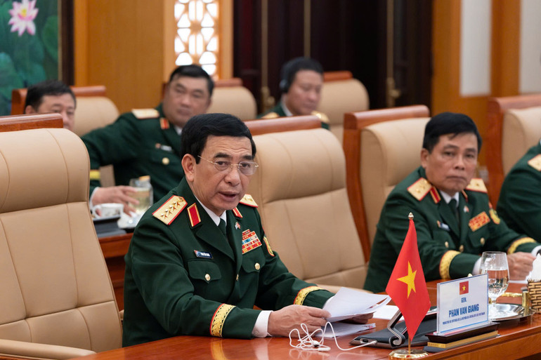 Đại tướng Phan Văn Giang, Ủy viên Bộ Chính trị, Phó Bí thư Quân ủy Trung ương, Bộ trưởng Quốc phòng Việt Nam. z6973775659525-512637458d5cdddd45b263b7c942a9bd.jpg