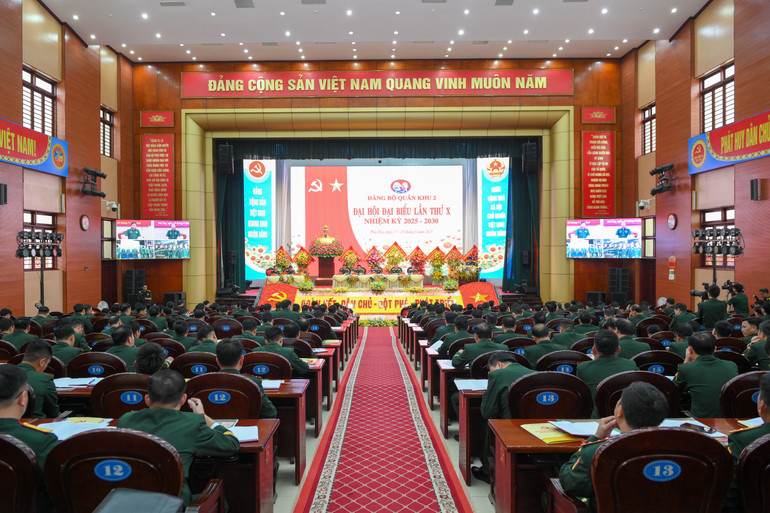 Quang cảnh Đại hội. quan-khu-2-1844.jpg