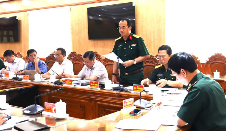 Đại diện các cơ quan Bộ Quốc phòng nêu các nội dung trong buổi làm việc. anh-2.jpg