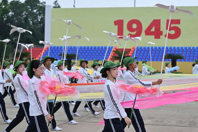 z6930462769057-94dbd3e559775533dc16e72b61fe488c.jpg