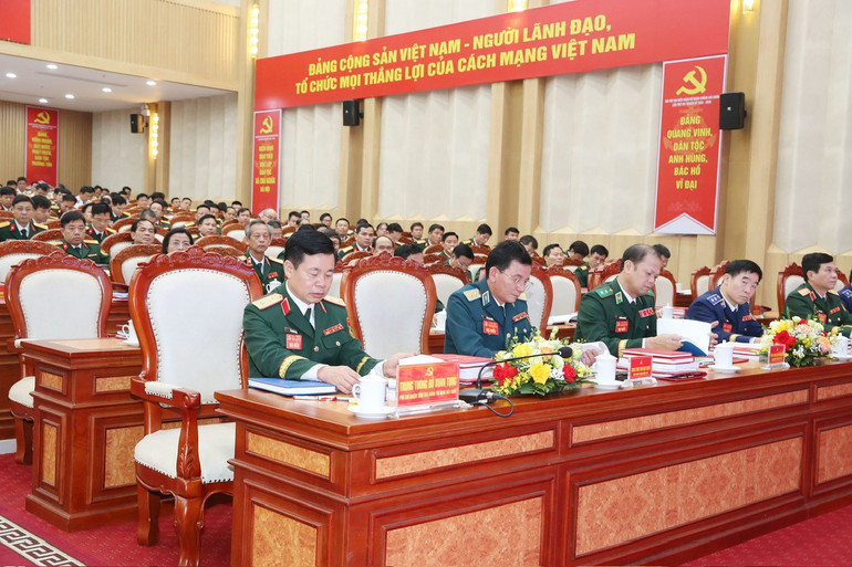 Các đại biểu tại Đại hội. z6826878091517-1c4ceeb4398ce83ffd28165cc246eec6.jpg
