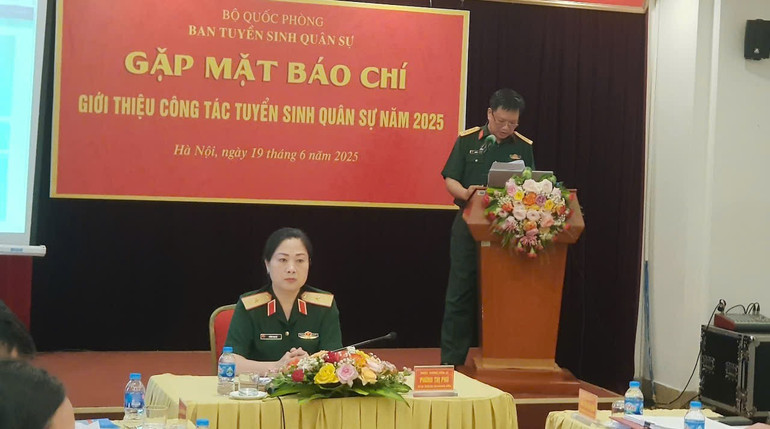 Ban Tuyển sinh quân sự Bộ Quốc phòng báo cáo tình hình tuyển sinh quân sự năm 2025. img-1750303998256-1750309047225.jpg