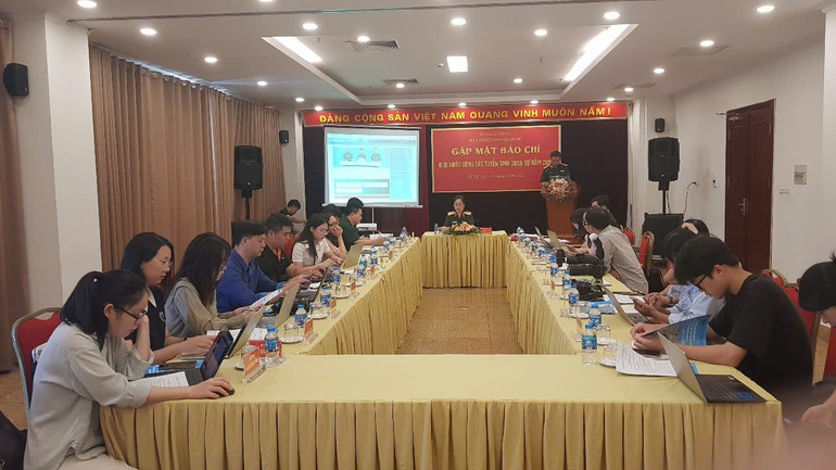 Quang cảnh buổi gặp mặt báo chí. img-1750303830815-1750309041198.jpg