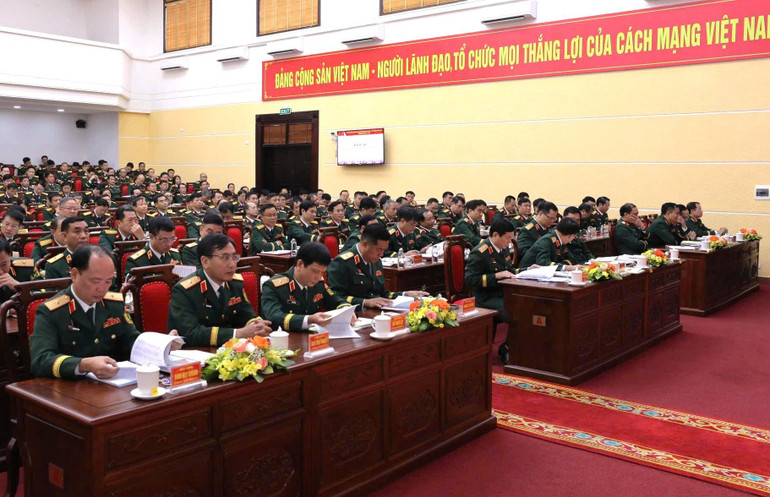 Đại biểu dự đại hội z6899782624707-18ada0434d8da078b17775d631859afc.jpg