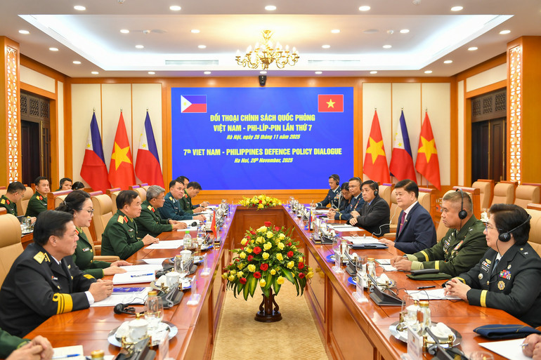 Σκηνή του διαλόγου. doi-thoai-vn-philip-1616.jpg