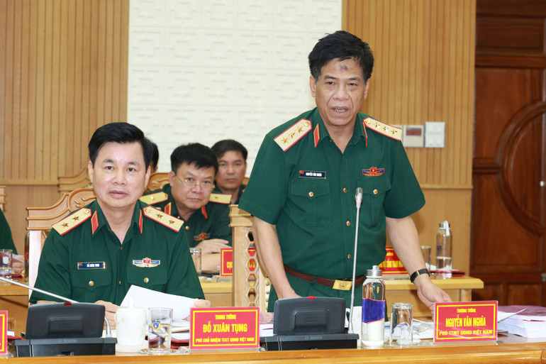 Thượng tướng Nguyễn Văn Nghĩa, Phó Tổng Tham mưu trưởng Quân đội nhân dân Việt Nam phát biểu tại Hội nghị. 5-3.jpg