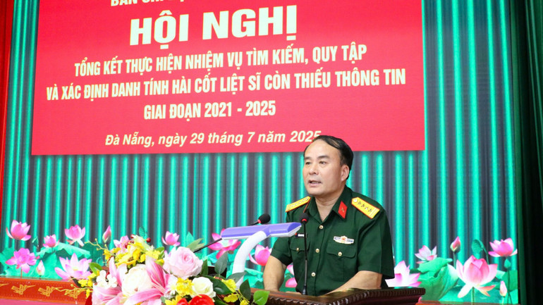 Đại tá Trần Minh Trọng, Phó Chính ủy Quân khu, Trưởng Ban Chỉ đạo 515 Quân khu 5 phát biểu kết luận hội nghị. img-1753770867784-1753774765497-2110.jpg