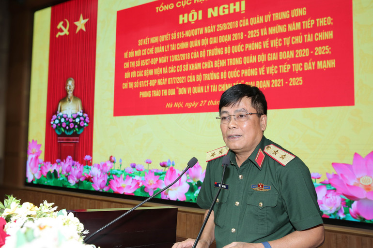 Trung tướng Trần Minh Đức phát biểu kết luận Hội nghị. 1-2672.jpg
