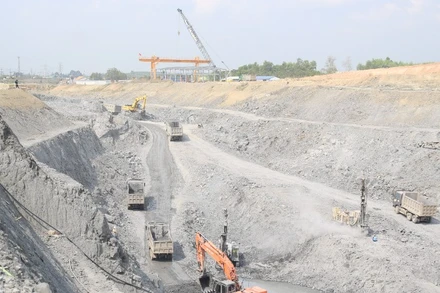 Ngay sau kỳ nghỉ Tết, công trường Thủy điện Trị An mở rộng nhanh chóng vào nhịp thi công sôi động, thể hiện khí thế lao động quyết tâm hoàn thành dự án đúng tiến độ. 